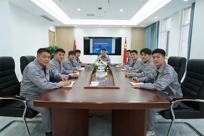 employee collaboration photos